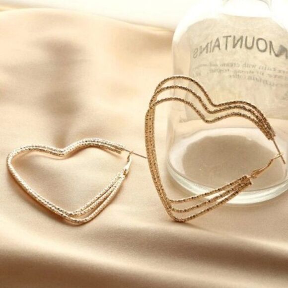 GOLD HEART LAYERED DANGLE EARRINGS - Picture 4 of 6